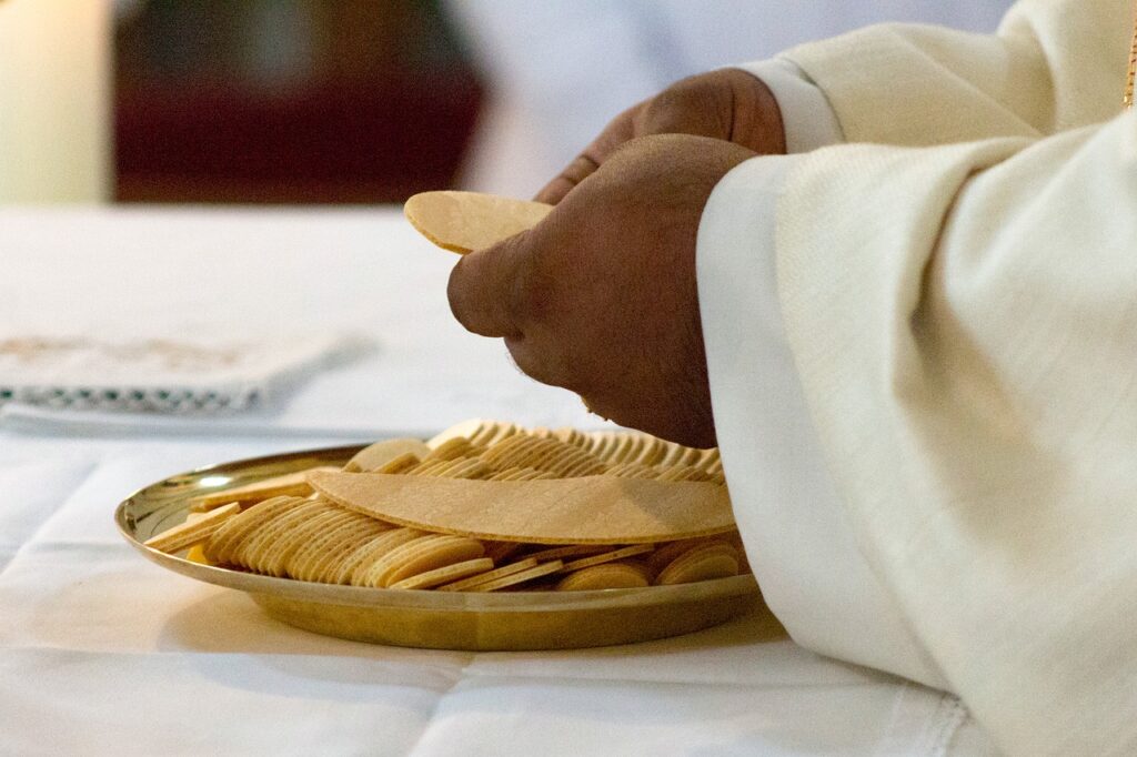 celebration of the eucharist, holy mass, communion-5243045.jpg
